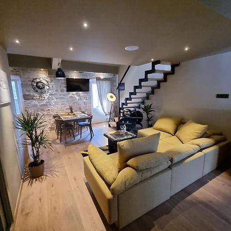 ˇdcˇ Modern Apartment Near The Church Rovinj Bagian luar foto