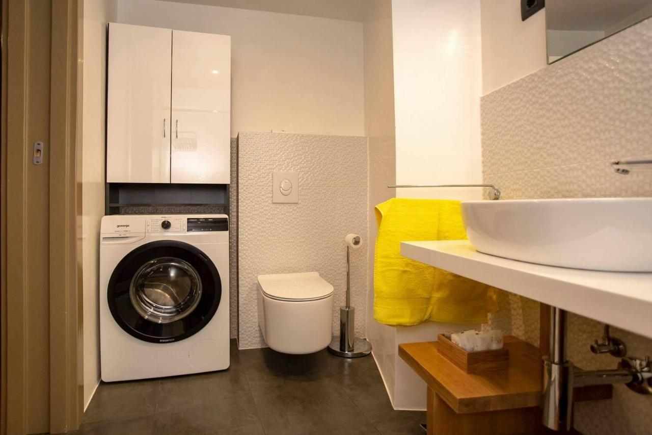 ˇdcˇ Modern Apartment Near The Church Rovinj Bagian luar foto
