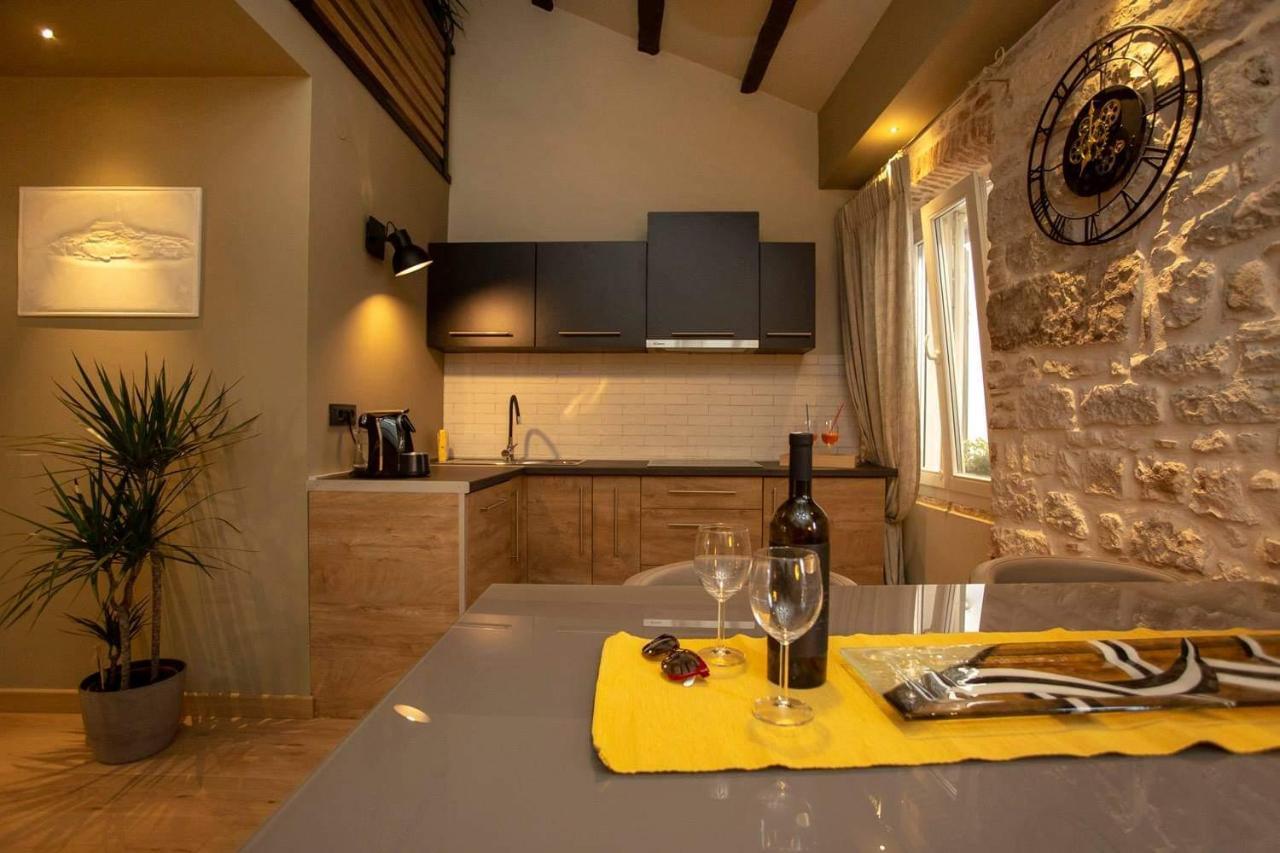 ˇdcˇ Modern Apartment Near The Church Rovinj Bagian luar foto