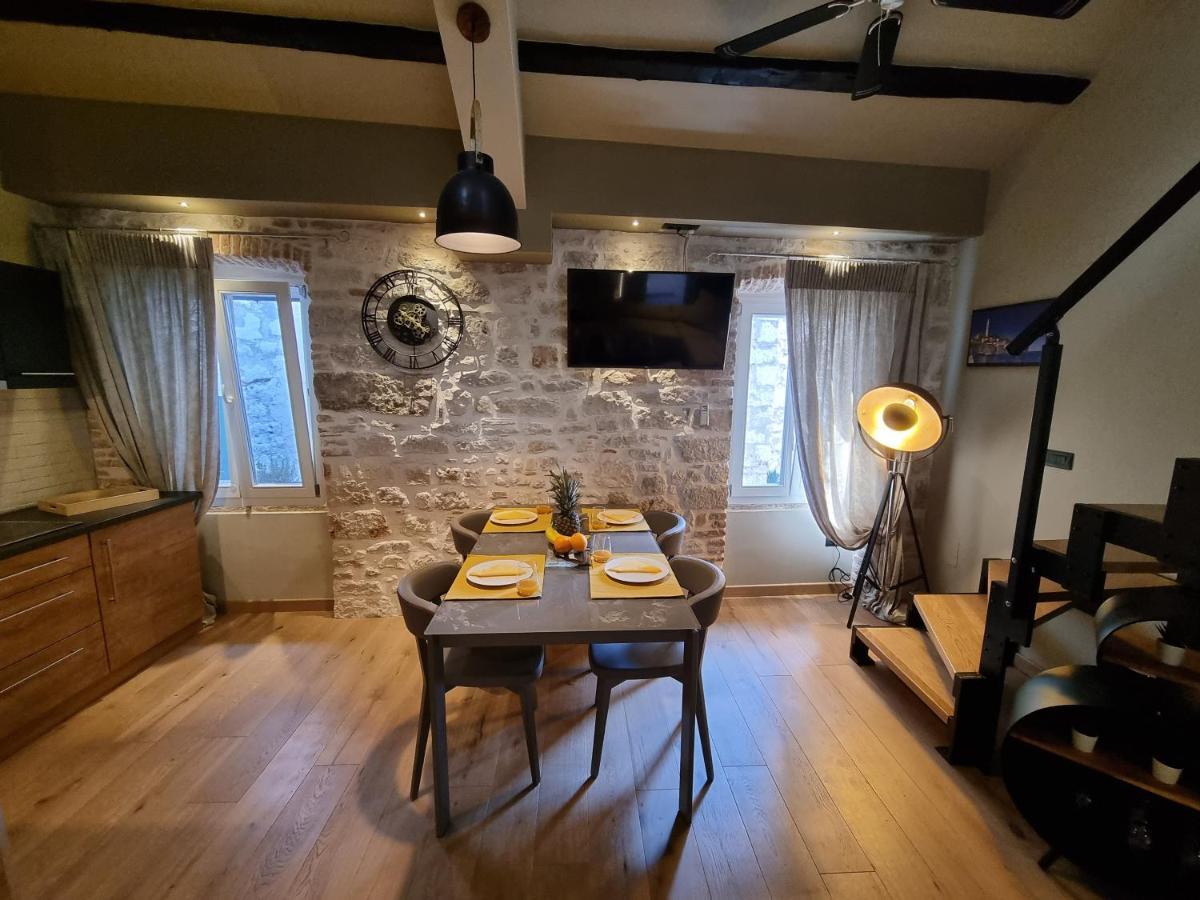 ˇdcˇ Modern Apartment Near The Church Rovinj Bagian luar foto