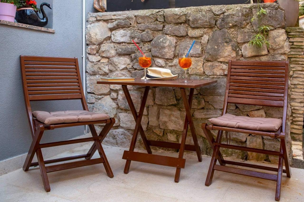 ˇdcˇ Modern Apartment Near The Church Rovinj Bagian luar foto