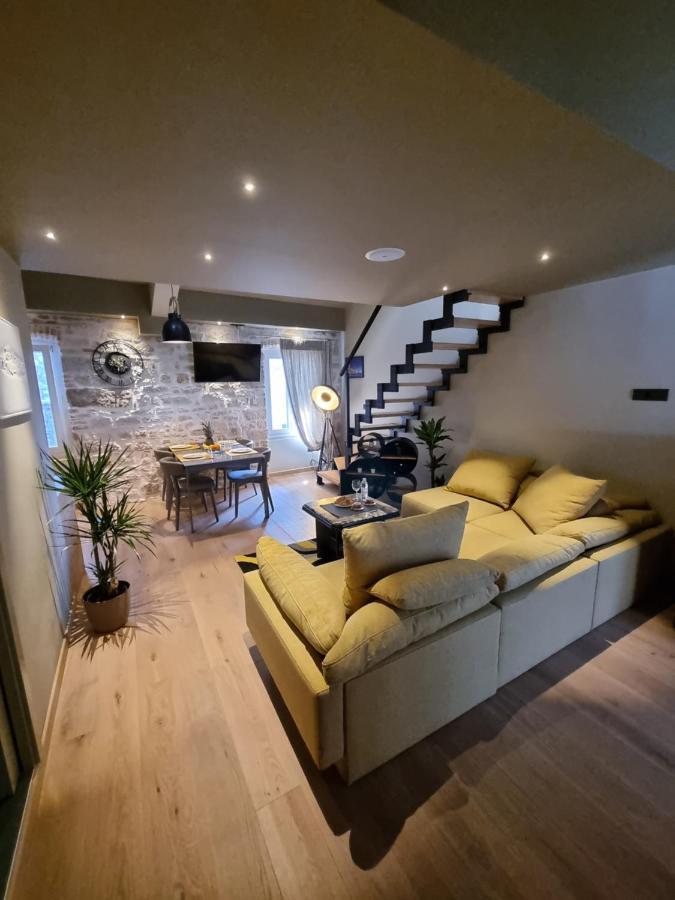 ˇdcˇ Modern Apartment Near The Church Rovinj Bagian luar foto